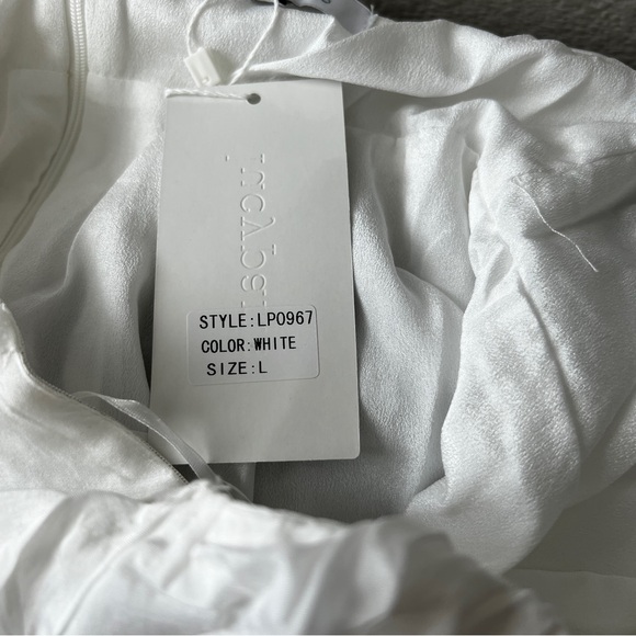 Lucy Paris NWT white appliqué dress SIZE LARGE - Picture 10 of 10